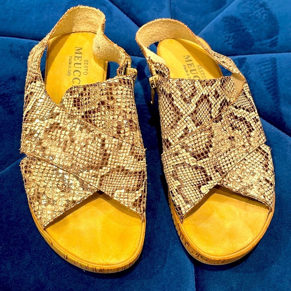 Sesto Meucci Sylke Wedge Sandal in Snake Skin Print.